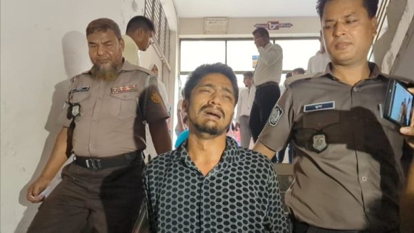 জগন্নাথের সামনে আ.লীগ কর্মী সন্দেহে আটক মনির দুই দিনের রিমান্ডে