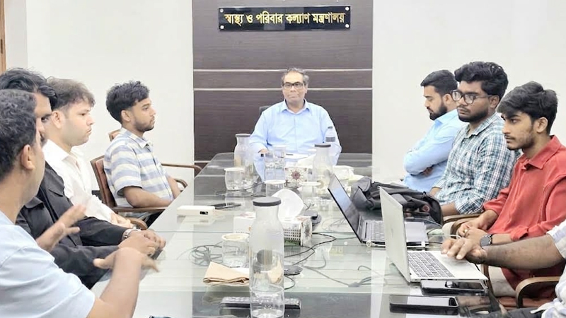 ডেঙ্গু প্রতিরোধে কনটেন্ট ক্রিয়েটরদের পাশে চায় স্বাস্থ্য মন্ত্রণালয়