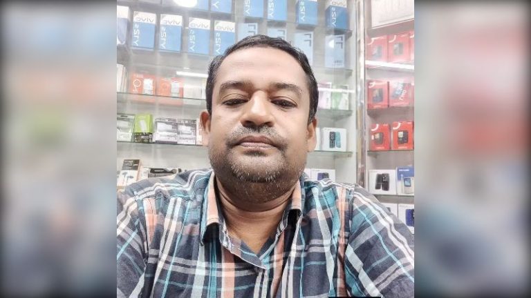 ফেনীর ব্যবসায়ী গোলাম সারওয়ার টিপু ডেঙ্গুতে মারা গেছেন