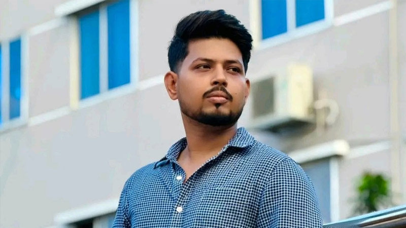 ভৈরব নদে ফেরি-ট্রলার সংঘর্ষ: নিখোঁজ রাকিবের মেলেনি সন্ধান