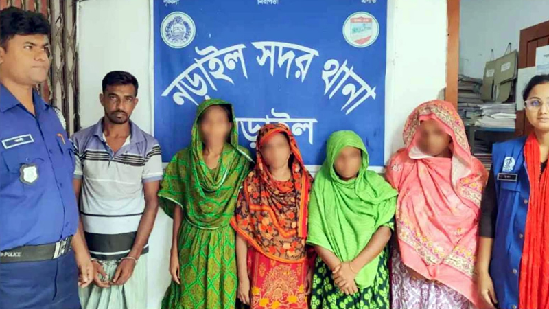 নড়াইলে প্রবীণ ব্যক্তিকে পিটিয়ে হত্যার অভিযোগে গ্রেপ্তার ৫