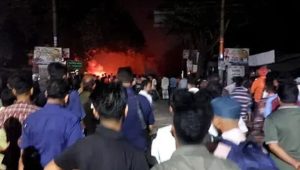 বাস ভাড়া নিয়ে ৩ উপজেলার সংঘর্ষে আহত ১০