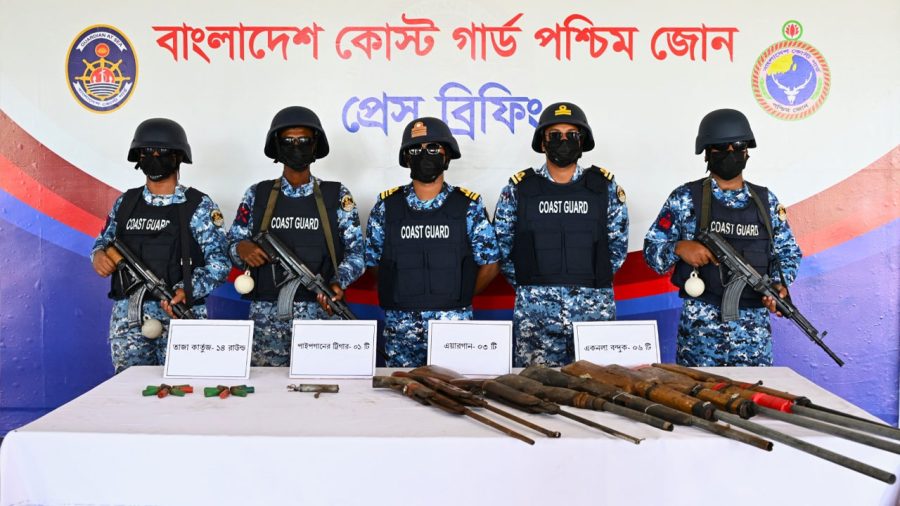 সুন্দরবনে কোস্ট গার্ডের অভিযানে অস্ত্র-গোলাবারুদ উদ্ধার