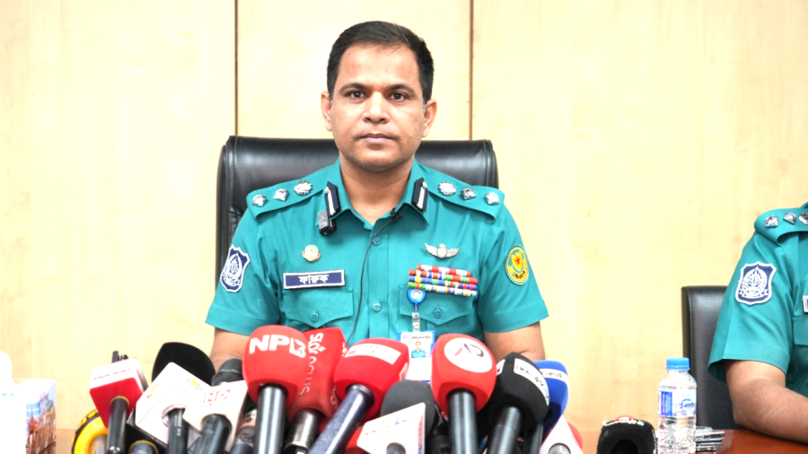 মন্দিরে ঘুরে প্রতিমার স্বর্ণ চুরি: দম্পতিসহ গ্রেপ্তার ৪