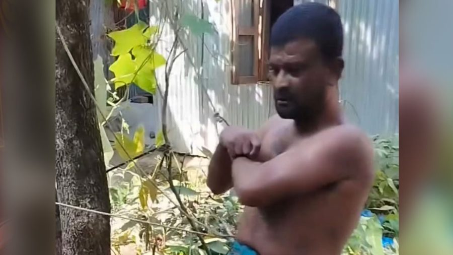 নোয়াখালীতে চুরির অভিযোগে যুবককে পিটিয়ে হত্যা, আটক ২