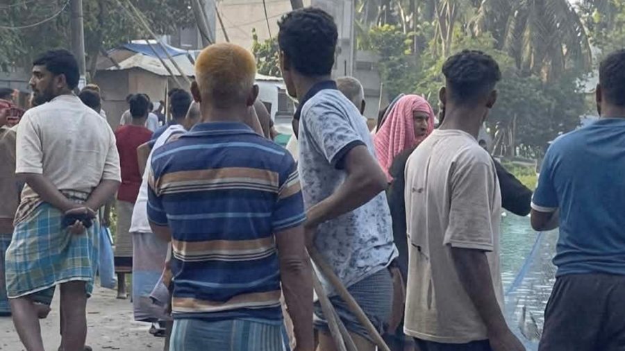 হবিগঞ্জে ভটভটিতে বসা নিয়ে সংঘর্ষ, আহত শতাধিক