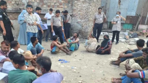 ইশরাকের সংবাদ সম্মেলনের পর ঘুন্টিঘরে অভিযান, আটক ১৪