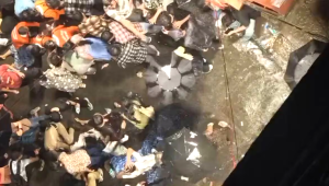 কলকাতায় দুর্গাপূজার মণ্ডপে পদদলিত হয়ে নিহত ১৭