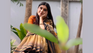 মুক্তির দুই দিনেই সাড়া ফেলেছে মিমের ‘অচেনা বউ’