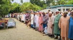 স্ত্রীর মৃত্যুর পর নামাজ পড়া অবস্থায় প্রাণ গেল স্বামীর, একসঙ্গে জানাজা