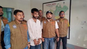 প্রধানমন্ত্রীর প্রেস সচিবের স্টাফ পরিচয়ে প্রতারণা, গ্রেপ্তার ১