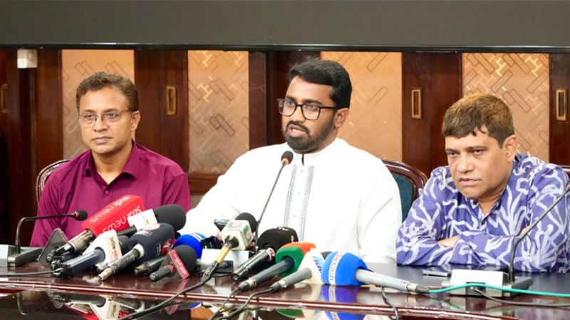 রাষ্ট্র পুনর্গঠনে সবাইকে একসঙ্গে কাজ করতে হবে: রাশেদ খান