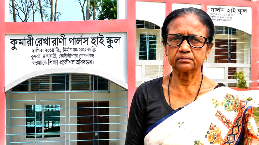 নিজের সর্বস্ব দিয়ে মেয়েদের ভবিষ্যৎ গড়ছেন রেখা রাণী