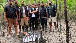 সুন্দরবনে জলদস্যুদের পুঁতে রাখা অস্ত্র উদ্ধার