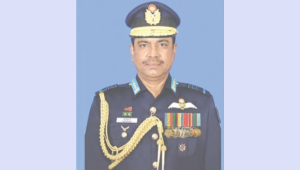 দুর্নীতি মামলায় বিমানবাহিনীর সাবেক প্রধান গ্রেপ্তার