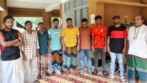 সুন্দরবনে ২৬০ টন কয়লাবোঝাই কার্গো জব্দ, আটক ৯