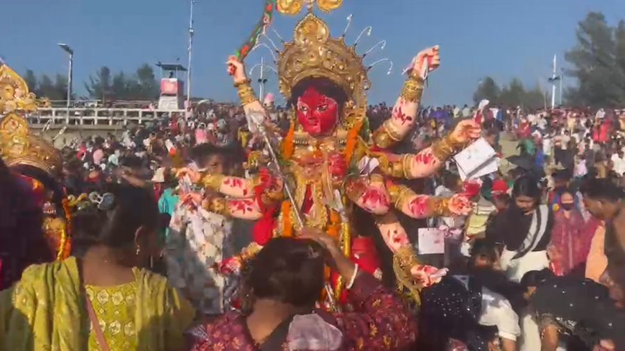 বিসর্জনে বিদায়, অপেক্ষা আবারও মায়ের আগমনের