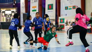 খালেদা জিয়া আইএইচএফ নেশন্স ট্রফির ফাইনালে ভারতের সঙ্গী বাংলাদেশ