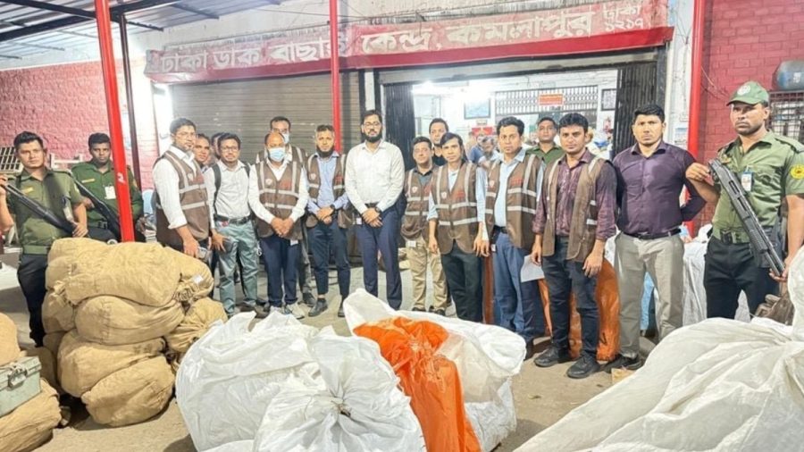 ভায়াগ্রা ও সোনাসহ কোটি টাকার মালামাল জব্দ, নতুন চক্রের সন্ধান