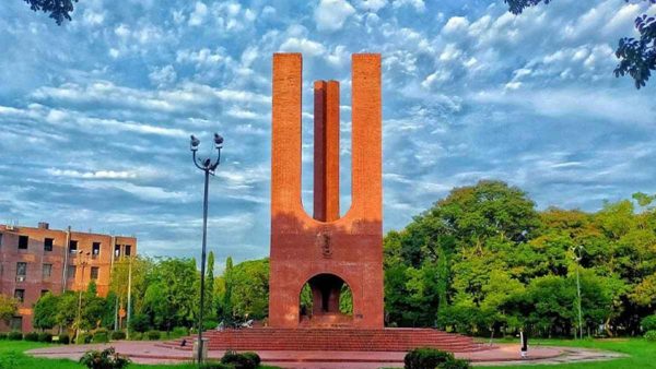 জাহাঙ্গীরনগর বিশ্ববিদ্যালয়: ৩০ টাকার খাবারে পুষ্টি নেই