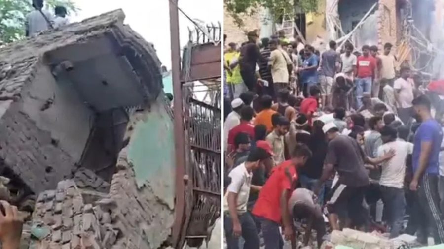 দিল্লিতে পাঁচতলা ভবন ধস, বহু হতাহতের শঙ্কা