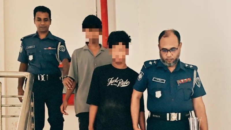 ‘মাদকসেবী’ অপবাদ দিয়ে রিকশাচালককে হত্যায় ২ কিশোর গ্রেপ্তার