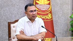 ঢাকার গণপরিবহন ব্যবস্থাপনা নিয়ে প্রধানমন্ত্রীর বৈঠক
