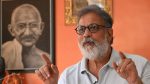 ককরোচ বিক্ষোভ: মহাত্মা গান্ধীর প্রপৌত্র তুষার গান্ধী আটক