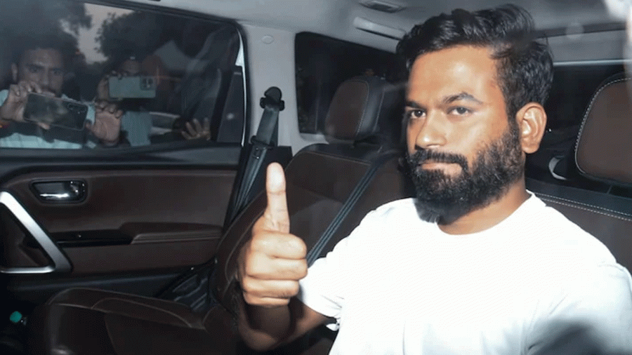 জামিন পেলেন অভিজিৎ দীপকে
