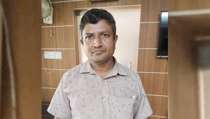 শিক্ষক দিবসের র‍্যালির ব্যানারে শেখ হাসিনার নাম, প্রধান শিক্ষক গ্রেপ্তার