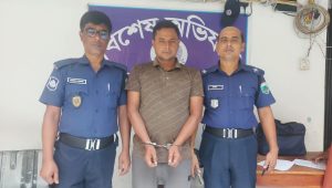 পাত্রী দেখার কথা বলে ডেকে অশ্লীল ভিডিও ধারণ ও চাঁদা দাবি, গ্রেপ্তার ১