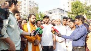 ইশরাকের বিরুদ্ধে ফৌজদারি আইনে ব্যবস্থা চান আসিফ