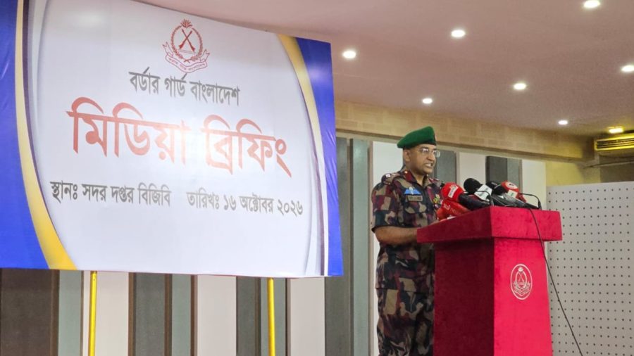 ‘বিএসএফের হাতে থাকা ২ পুলিশ সদস্যকে ফেরাতে আলোচনা চলছে’