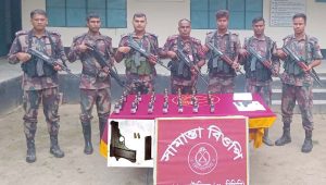 ঝিনাইদহে বিজিবির অভিযান: পিস্তল, গুলি ও মাদক উদ্ধার