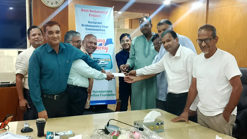 কুড়িগ্রামের চরবাসীর জন্য বোট অ্যাম্বুলেন্স প্রজেক্ট