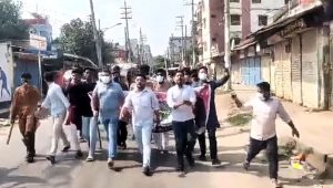 কুমিল্লায় ছাত্রলীগের ঝটিকা মিছিল, সাবেক সভাপতিসহ আটক ১৮