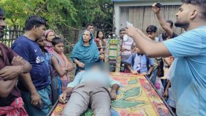 চুয়াডাঙ্গায় ট্রাক্টর-মোটরসাইকেল সংঘর্ষে প্রভাষক নিহত