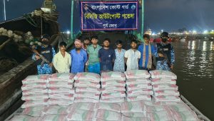 মিয়ানমারে পাচারের সময় ৪০ হাজার কেজি সিমেন্টসহ আটক ৮