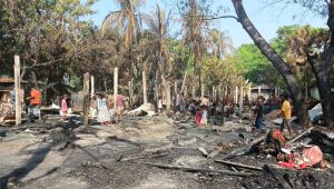 কুতুবদিয়ায় আগুনে পুড়ল ৩৩ বসতঘর
