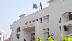 চট্টগ্রাম কারাগারে ধারণক্ষমতার চার গুণ বন্দী, সাব-জেলের প্রস্তাব
