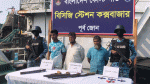 কক্সবাজারে দেশীয় অস্ত্রসহ ৩ জলদস্যু আটক