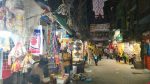 দুর্গাপূজায় পুরান ঢাকায় বেচাকেনায় মন্দা, হতাশ ব্যবসায়ীরা