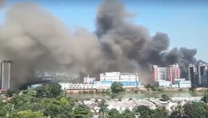 টঙ্গীতে এসেনসিয়াল ড্রাগসে আগুন, নিয়ন্ত্রণে ফায়ার সার্ভিস