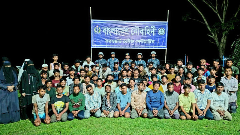 সমুদ্রপথে মালয়েশিয়াগামী ৭৬ জন উদ্ধার, পাচার চক্রের ১১ জন আটক