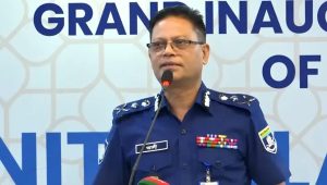 ‘ক্রসফায়ার’ খায়েশ, আইজিপিকে অপসারণ দাবি