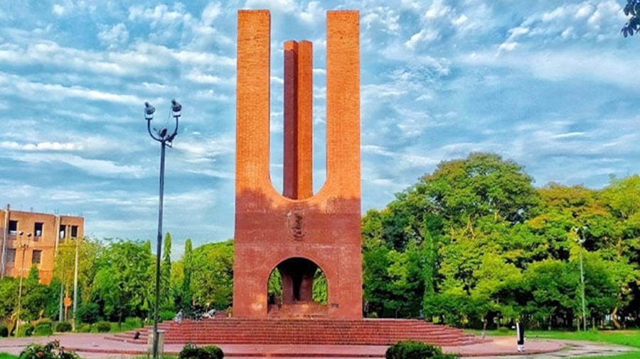 নিখোঁজ জাবি শিক্ষার্থীকে উদ্ধারে আলটিমেটাম দিয়ে বিভাগে তালা