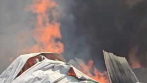 কাশিমপুরে সুতার গোডাউনের আগুন নিয়ন্ত্রণে