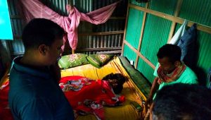 নেশার টাকার জন্য বাবাকে কুপিয়ে হত্যা, ছেলে আটক