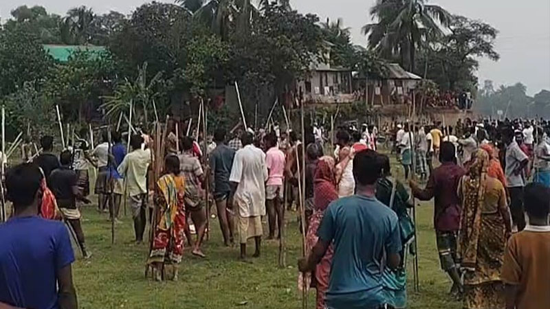 কিশোরগঞ্জে মাছ ধরাকে কেন্দ্র করে দুই পক্ষের সংঘর্ষে আহত ৩০