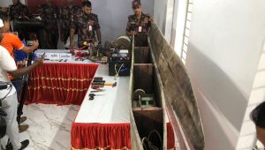ইয়াবা পাচারে ‘লোকাল সাবমেরিন’, অস্ত্র-গুলিসহ আটক ৩